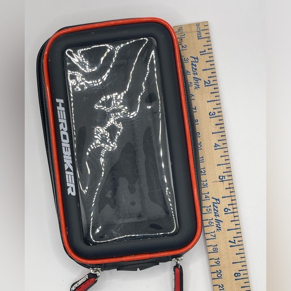 HEROBIKER MOTORCYCLE PHONE CASE THAT HOOKS TO HANDLE BARS - Picture 6 of 7